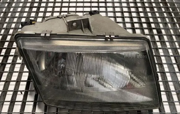 Mercedes-Benz Vito Viano W638 Headlight/headlamp
