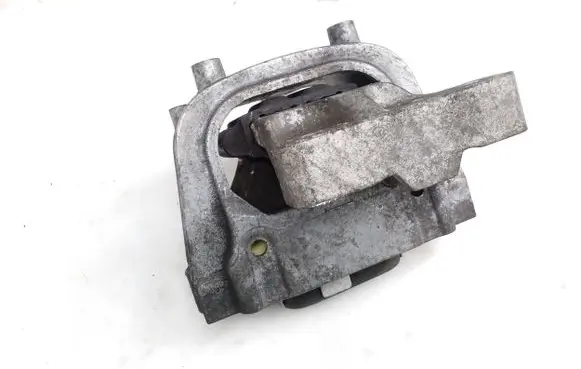Skoda Superb B8 (3V) Engine mount bracket 3Q0199262J