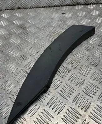 Hyundai Santa Fe Rear arch trim 877422W000