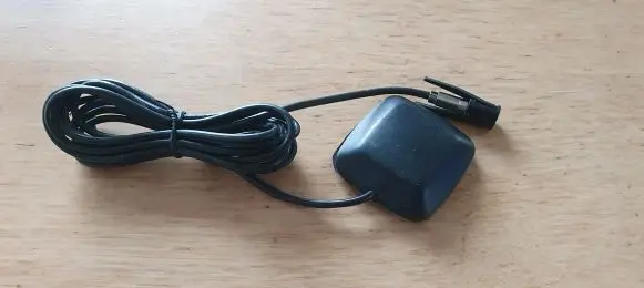 Mercedes-Benz E W124 Aerial GPS antenna BECKER FAKRA