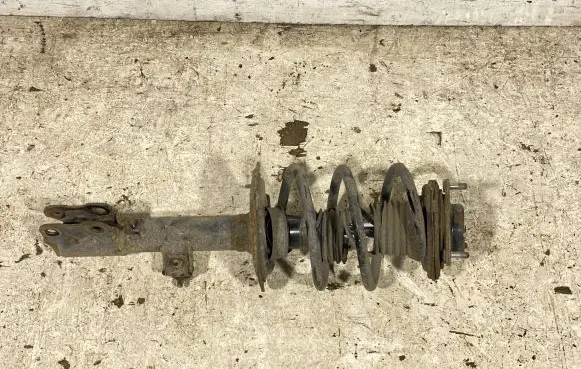 Mitsubishi Outlander Front shock absorber with coil spring