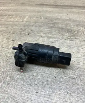Volkswagen Transporter - Caravelle T5 Windscreen/windshield washer pump 1K5955651 4008967