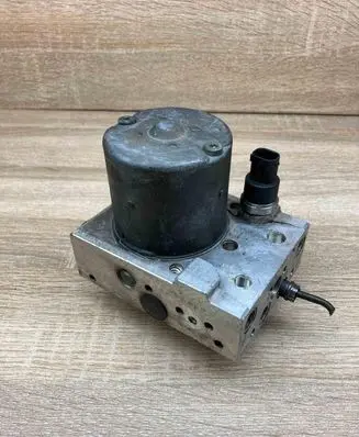 BMW 5 E39 ABS Pump 6757593 0265225005