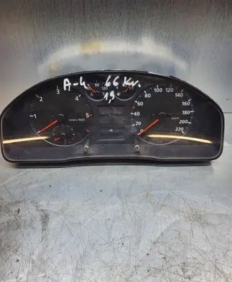 Audi A4 S4 B5 8D Speedometer (instrument cluster)