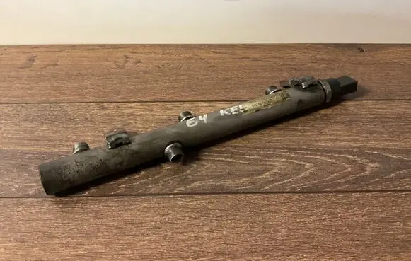 Mercedes-Benz E W211 Fuel main line pipe A6420700695