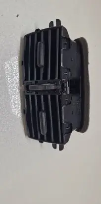 Nissan X-Trail T32 Rear air vent grill 687944GA0A E9795211100