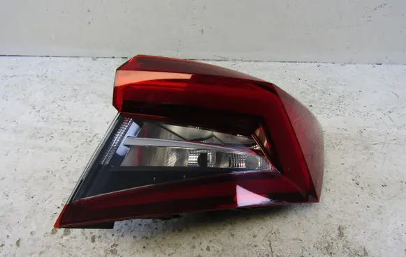 Skoda Karoq Rear/tail lights 57A945208 57A945712