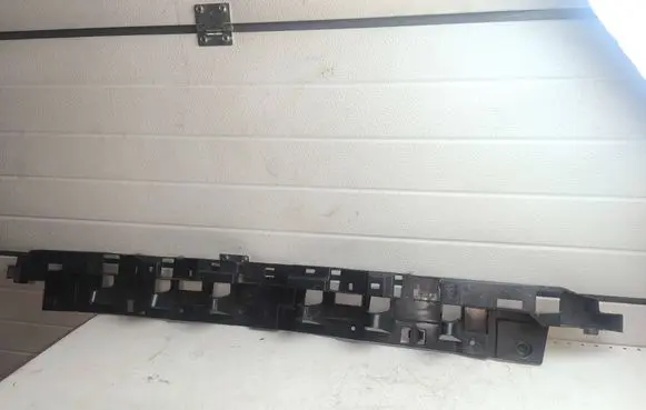 Renault Trafic III (X82) Front bumper support beam 620905744R