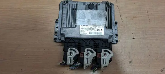 Peugeot 206+ Engine control unit/module 9677031380