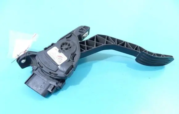 Volvo V60 Accelerator throttle pedal 31329062 IMPRK1245429