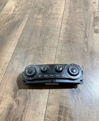 Mercedes-Benz C W203 Climate control unit A2038301785 9140010525