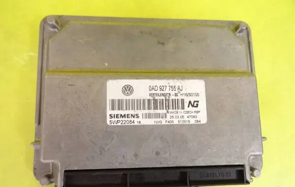 Volkswagen Touareg I Engine control unit/module 0AD927755AJ 5WP22084