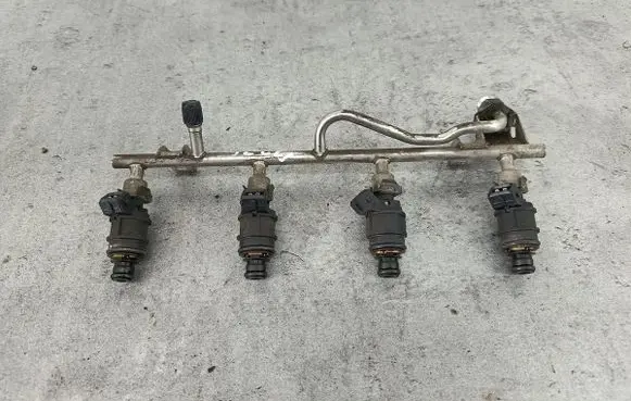 Opel Vectra C Fuel main line pipe 90536149