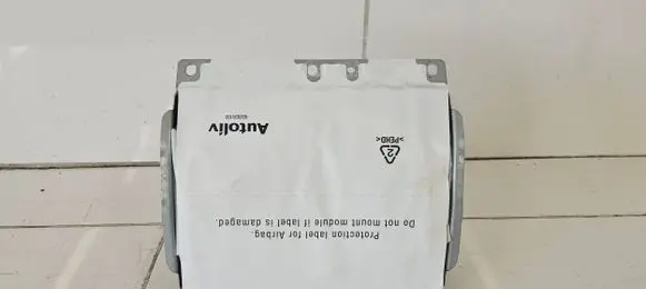 Volvo C30 Passenger airbag 609263500D 8623351