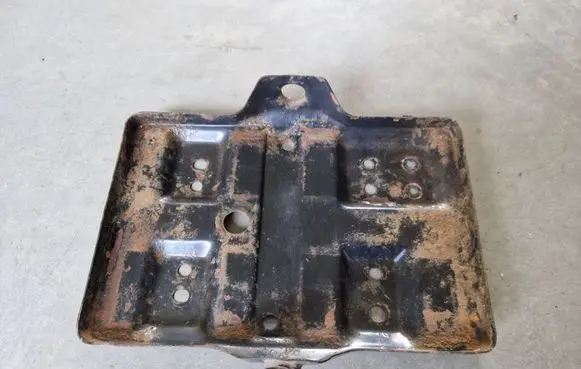 Mitsubishi L200 Battery tray 