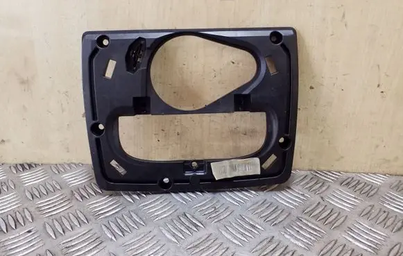 Volvo XC90 Dash center speaker frame 30766428