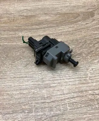 Ford Mondeo Mk III Brake pedal sensor switch 1S7T13480AA WithPlug