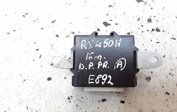 Lexus RX 450H Wing mirror control module 8943048100 615231000