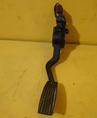 Fiat Doblo Brake pedal bracket assembly RZ1P7K6