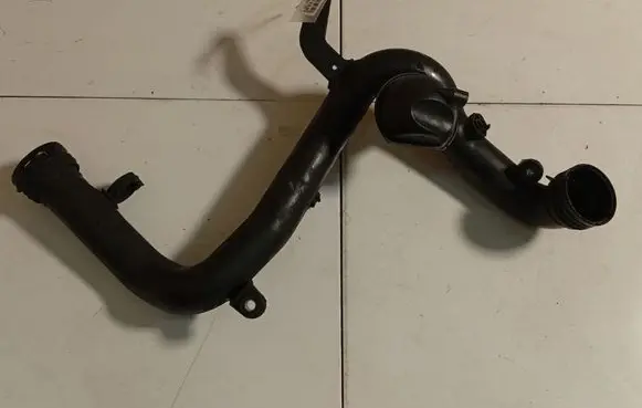 Skoda Octavia Mk2 (1Z) Intercooler hose/pipe 1K0145762AC