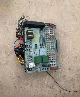 Opel Zafira A Fuse box set 90583459