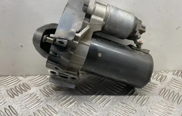 BMW 7 F01 F02 F03 F04 Starter motor 8574102