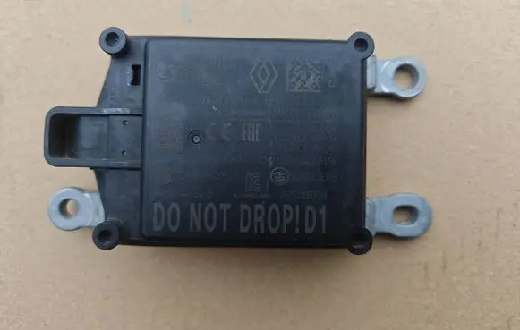 Renault Captur II Distronic sensor radar 284471113R A2C77307901 A2C7730790100
