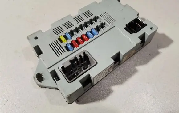 Land Rover Evoque I Fuse module CPLA14Q073