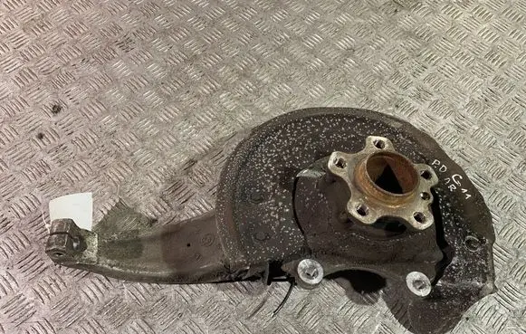BMW 7 G11 G12 Front wheel hub