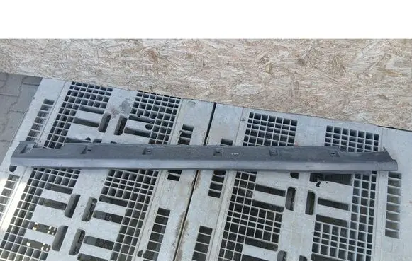 Honda CR-V Front sill (body part) 