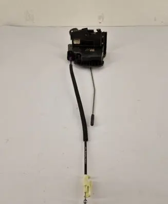 Opel Insignia B Front door lock 915C303908018S