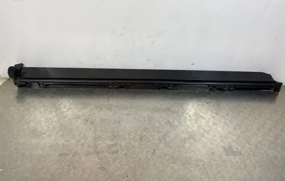 Mitsubishi Outlander IV Sill 7250A136