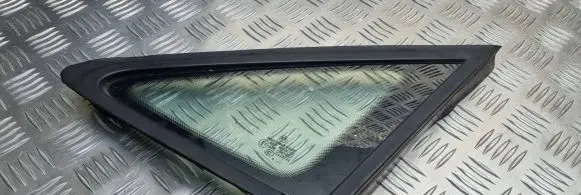 Volkswagen Caddy Front triangle window/glass 2K0845411F