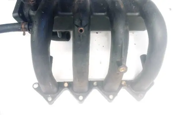 Hyundai Accent Intake manifold