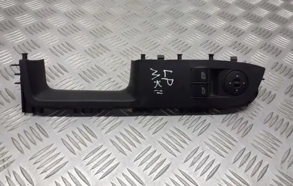 Ford Focus Electric window control switch 3M5T4529CF
