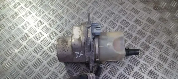 Volvo V50 Power steering pump 30742307 104-0085-012-094