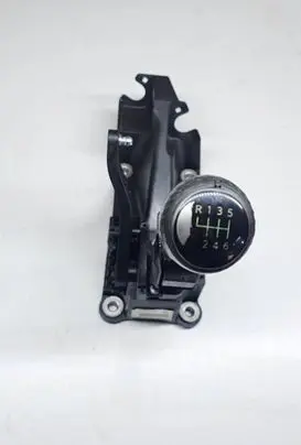 Nissan Qashqai Gear shifter/selector JD500 50694263 112102067
