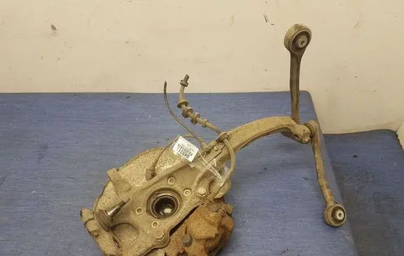 Audi A5 Sportback 8TA Front wheel hub spindle knuckle