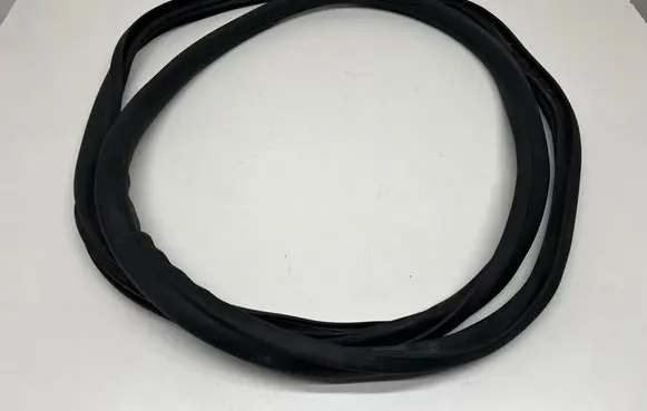 BMW M4 G82 G83 Front door rubber seal 7482709