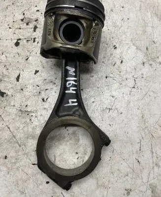 Nissan Navara D40 Piston with connecting rod 120060013G