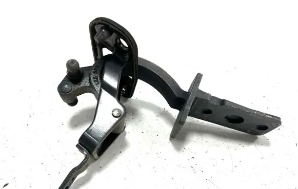 Volvo V70 Tailgate/trunk/boot hinge 31218425