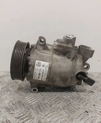 Volkswagen Golf VI Air conditioning (A/C) compressor (pump) 5N0820803A 01140562 08300043123D