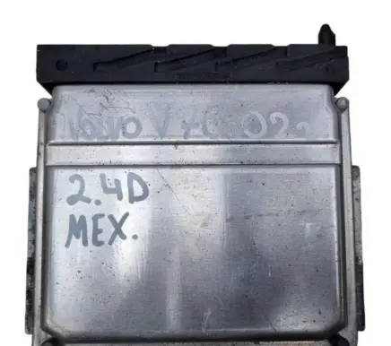 Volvo V70 Engine control unit/module 0281010318 08677708