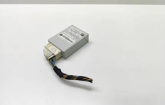 BMW 5 E60 E61 Air suspension control unit module (rear) 6769834 676983401 3714676983401