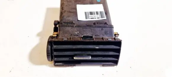 Ford Focus C-MAX Dash center air vent grill 04792002 04792-002