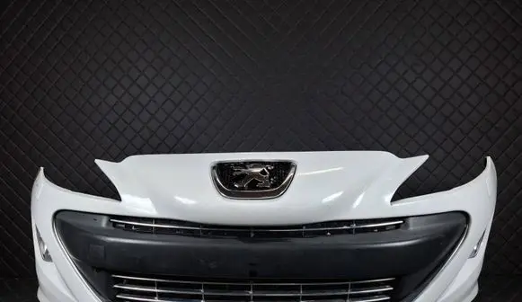 Peugeot 308 Front bumper 