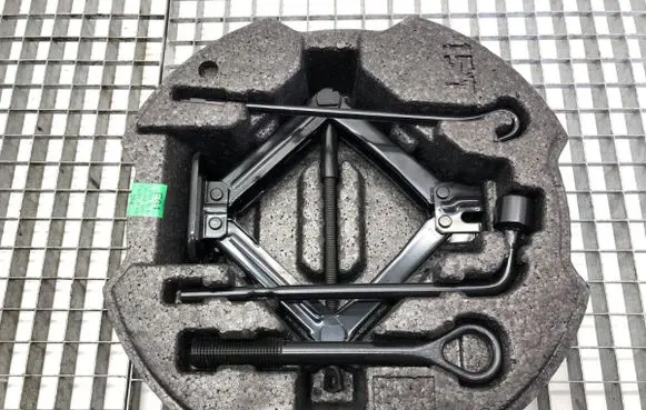 Hyundai Elantra VII Other interior part 09149-AA000