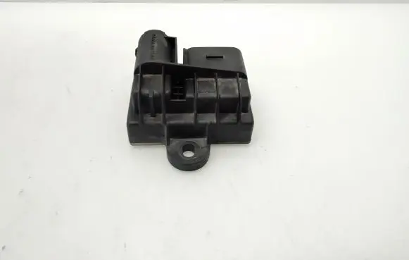 Mercedes-Benz Sprinter W906 Glow plug pre-heat relay A6519003103