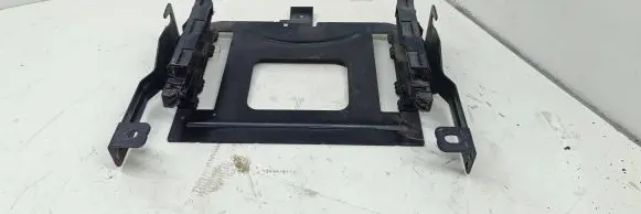 Volkswagen PASSAT B6 Other engine bay part 3C0906216B
