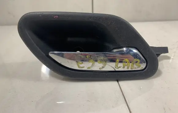 BMW 5 E39 Front door interior handle 8226050